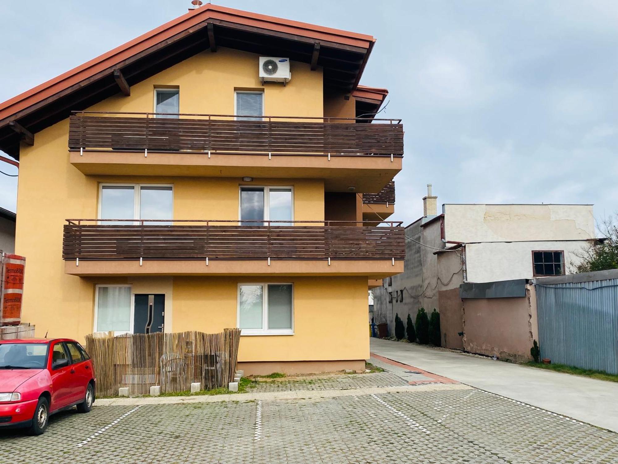 Chilli Apartment Bratislava Buitenkant foto